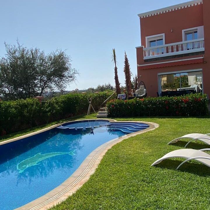 caf5cf23-8ec4-4848-94bf-be5bed4847bf
